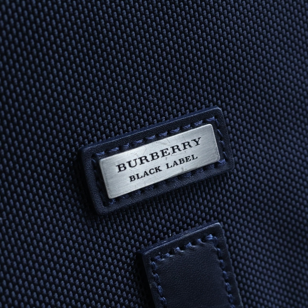 BURBERRY BLACK LABEL(バーバリー ブラックレーベル) ショルダーバッグ ノバチェック メッセンジャーバッグ ネイビー シルバー金具