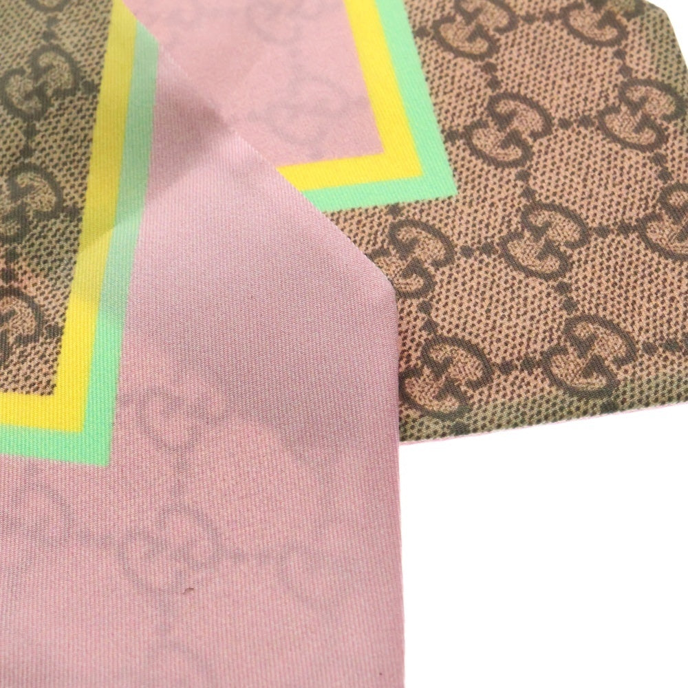GUCCI(グッチ) ×ばなにゃ ウエスタン GG総柄プリント シルク タイ スカーフ ベージュ/ピンク 704144