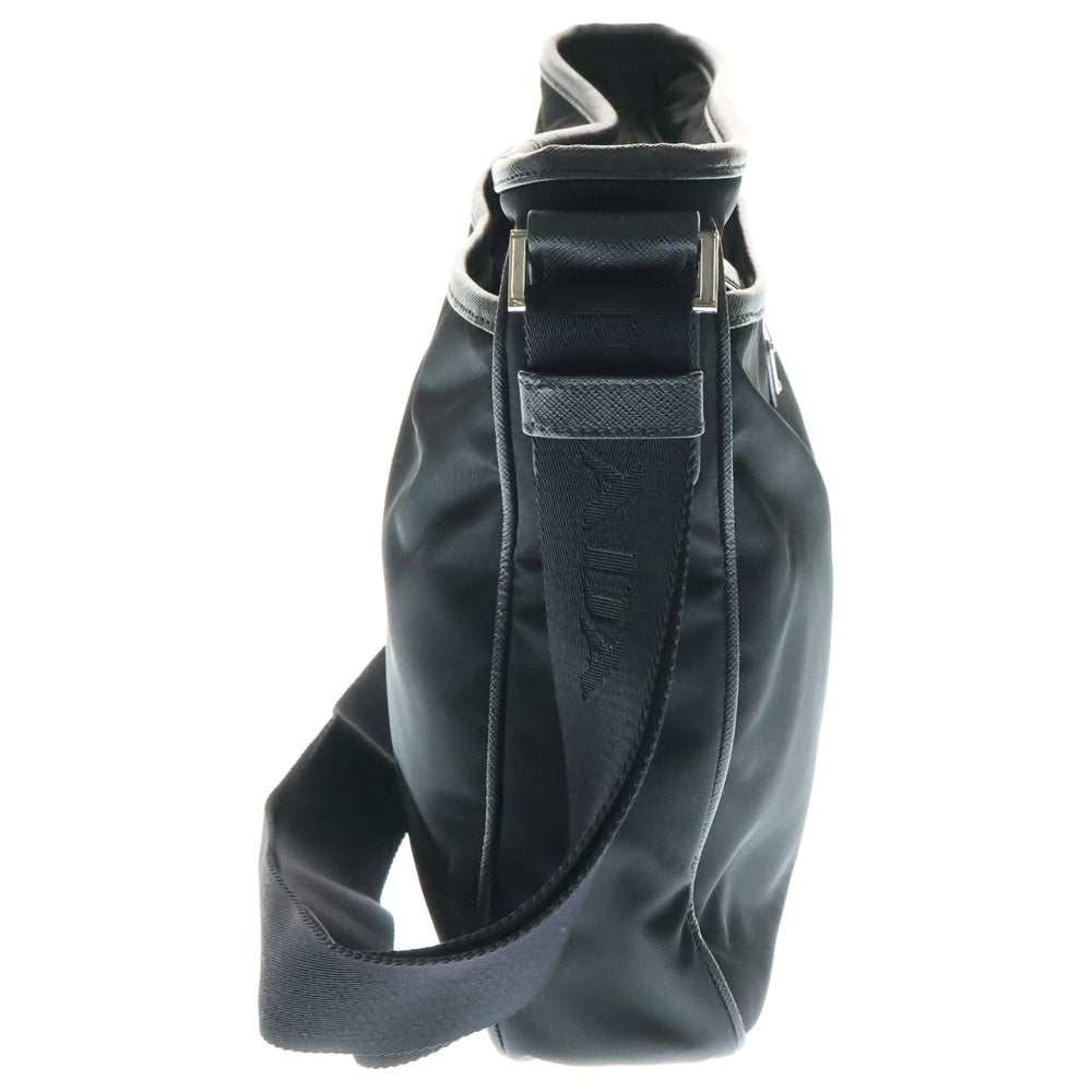 PRADA(プラダ) プラダ ショルダーバッグ メッセンジャーバッグ ブラック ナイロン サフィアーノ シルバー金具 2VH797