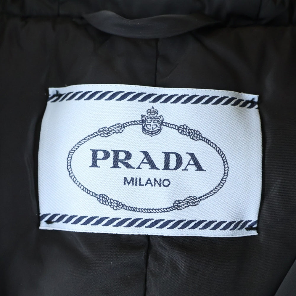 PRADA(プラダ) 22AW RE-NYLON トライアングルロゴプレート フーデッド ジップアップ ダウン ロング ジャケット コート ブラック 292077