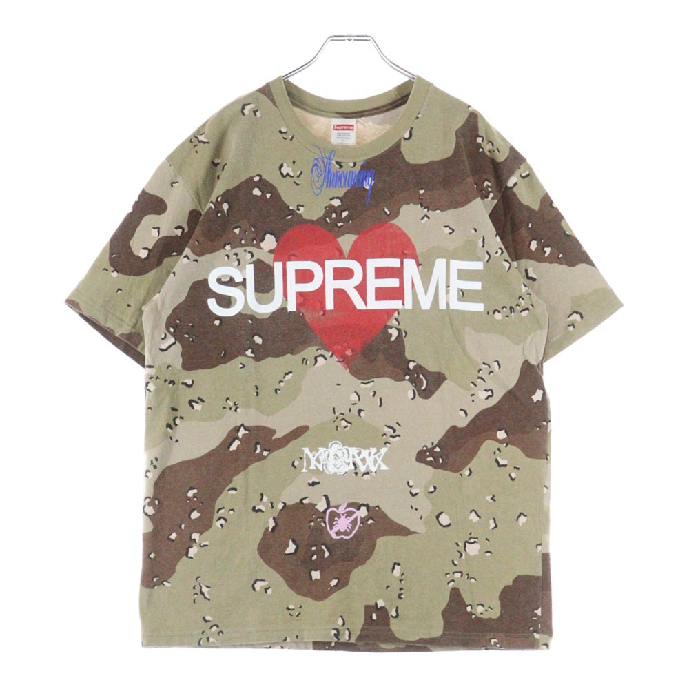SUPREME(シュプリーム) 25SS Announcing Tee アナウンシング ハートロゴプリント チョコチップカモ 迷彩 クルーネック半袖Tシャツ カットソー