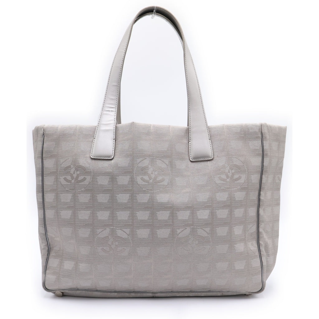 CHANEL(シャネル) ニュートラベル トートバッグ ハンドバッグ シルバー レザー×キャンバス レディース