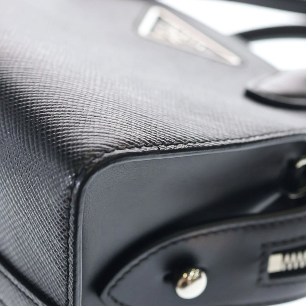 PRADA(プラダ) 2WAYハンドバッグ ショルダーバッグ ブラック サフィアーノ レザー 1BA297 シルバー金具 レディース