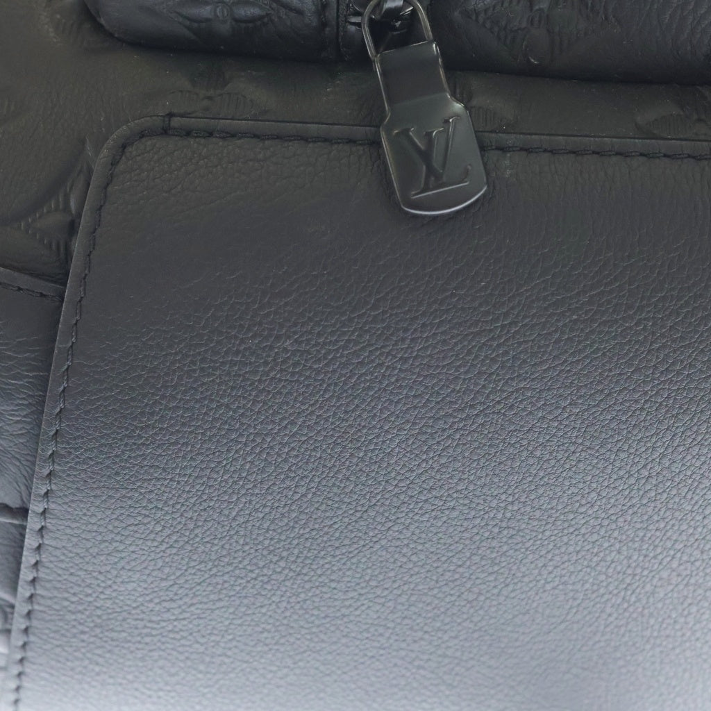 LOUIS VUITTON(ルイヴィトン) モノグラムシャドウ ディスカバリー バックパック リュックサック ブラック ノワール レザー M46553 ブラック金具