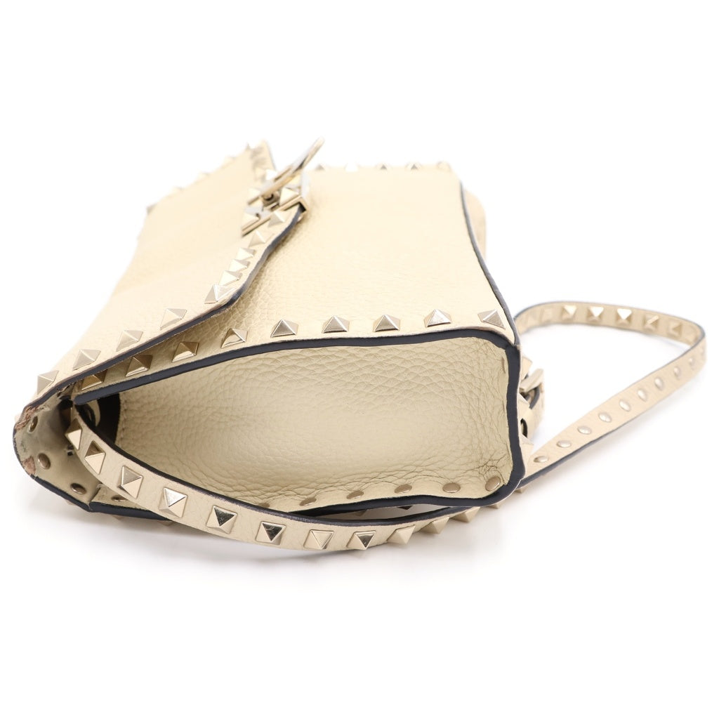 VALENTINO GARAVANI(ヴァレンチノガラヴァーニ) ロックスタッズ スモールショルダーバッグ アイボリー レザー ゴールド金具 レディース