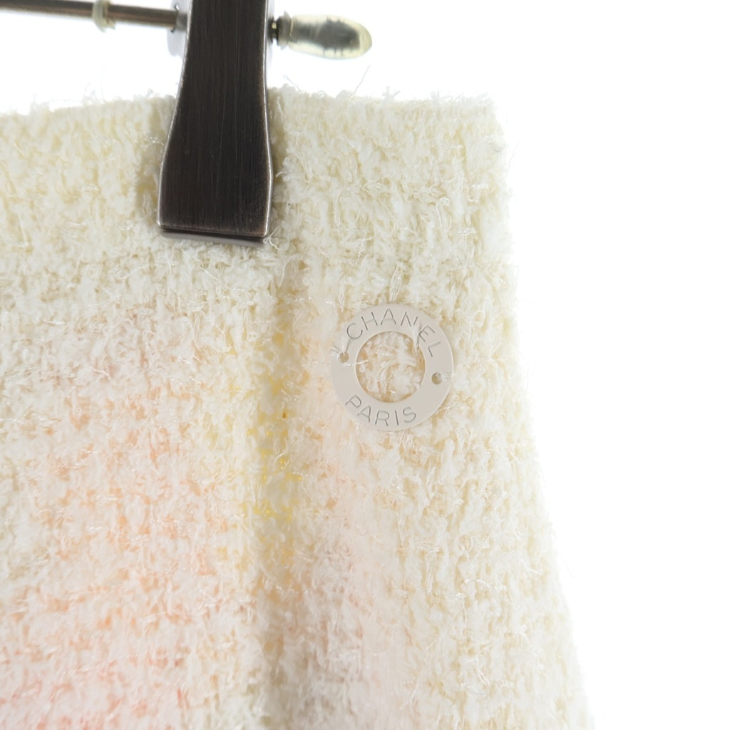 CHANEL(シャネル) 00T シルク ライニング ブークレ ツイード ミディアム スカート ホワイト レディース P15632W02604