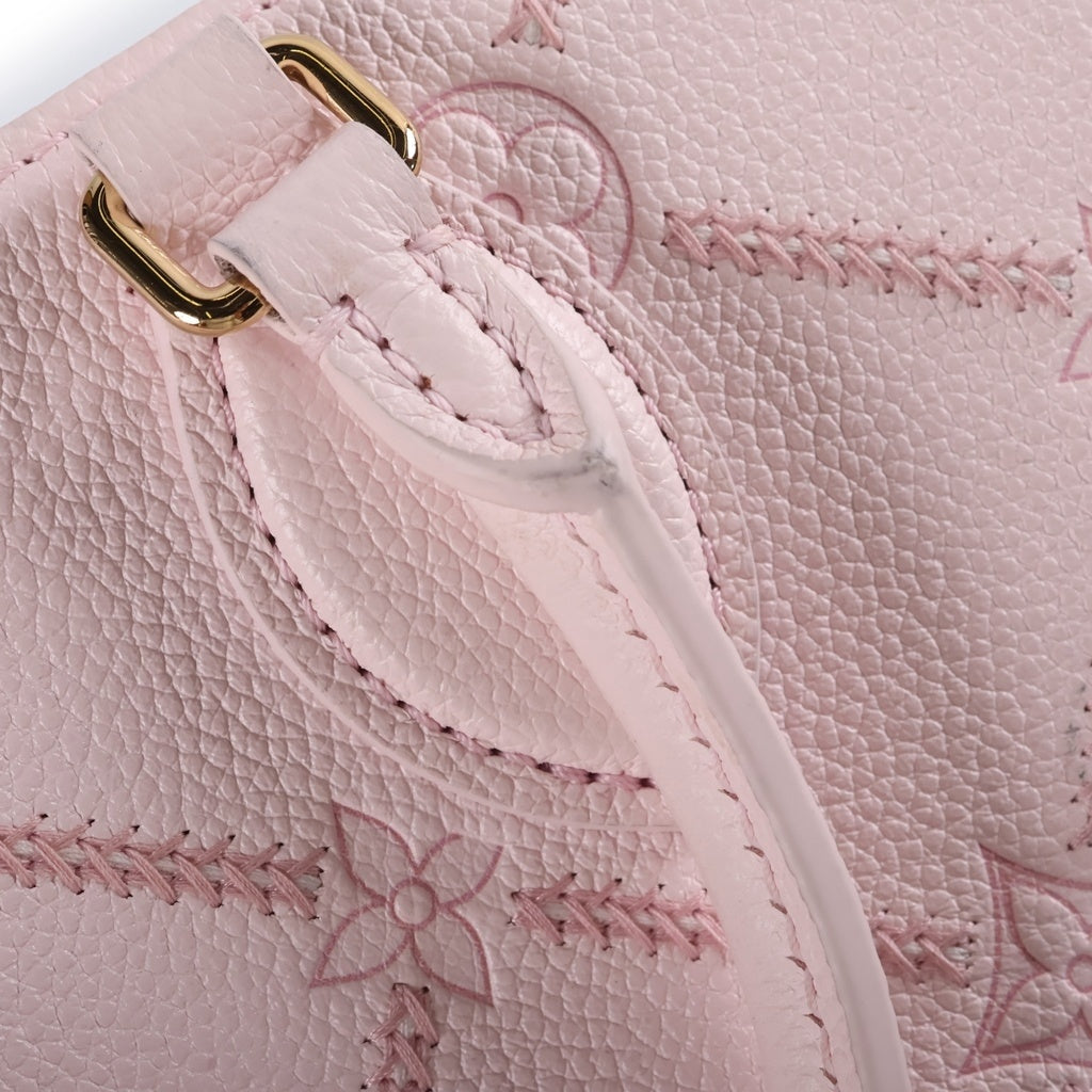 LOUIS VUITTON(ルイヴィトン) オンザゴーPM モノグラム アンプラント レザー キルティング 2WAY ハンド ショルダーバッグ ゴールド金具 ピンク M28528 レディース