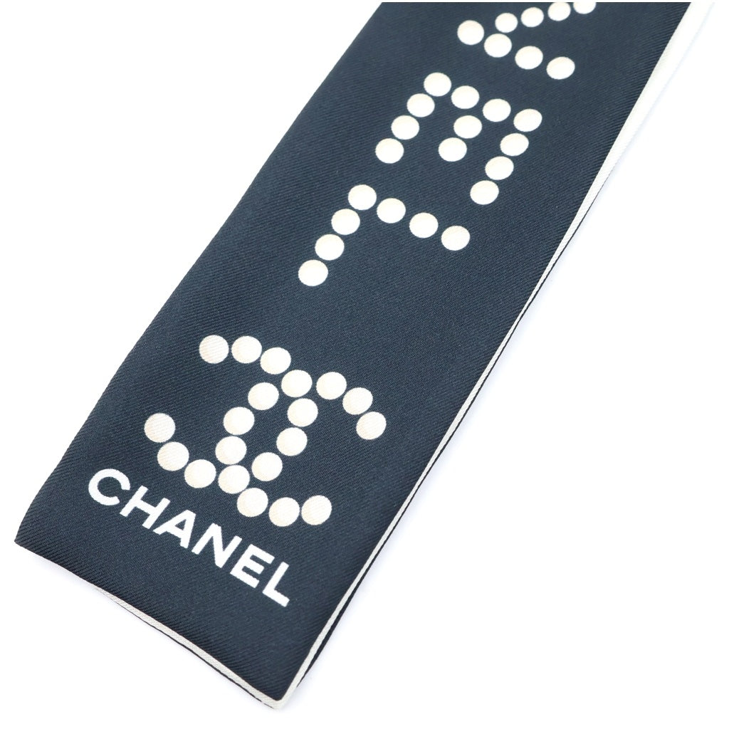 CHANEL(シャネル) パールロゴ バンドースカーフ ツイリースカーフ ブラック×ホワイト シルク AAA676 レディース