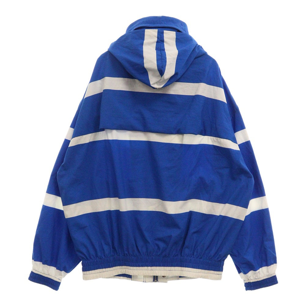 J.W.ANDERSON(ジェー ダブリュー アンダーソン) Logo print striped jacket JK0299PG1489823 ロゴプリント ストライプジャケット ナイロンジャケット ブルー/ホワイト