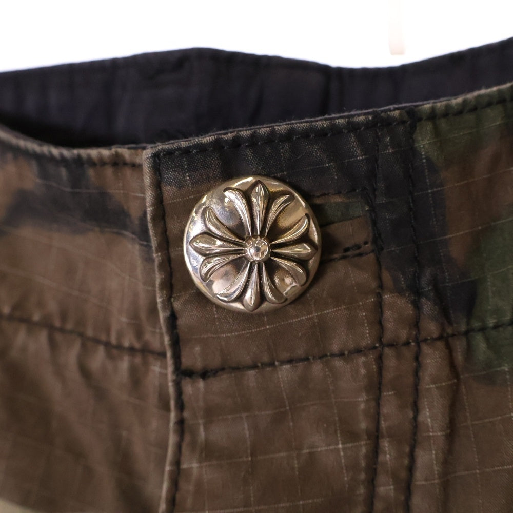 CHROME HEARTS(クロムハーツ) パッチ付き ボタンフライ カモ柄 ショートカーゴパンツ カーキ