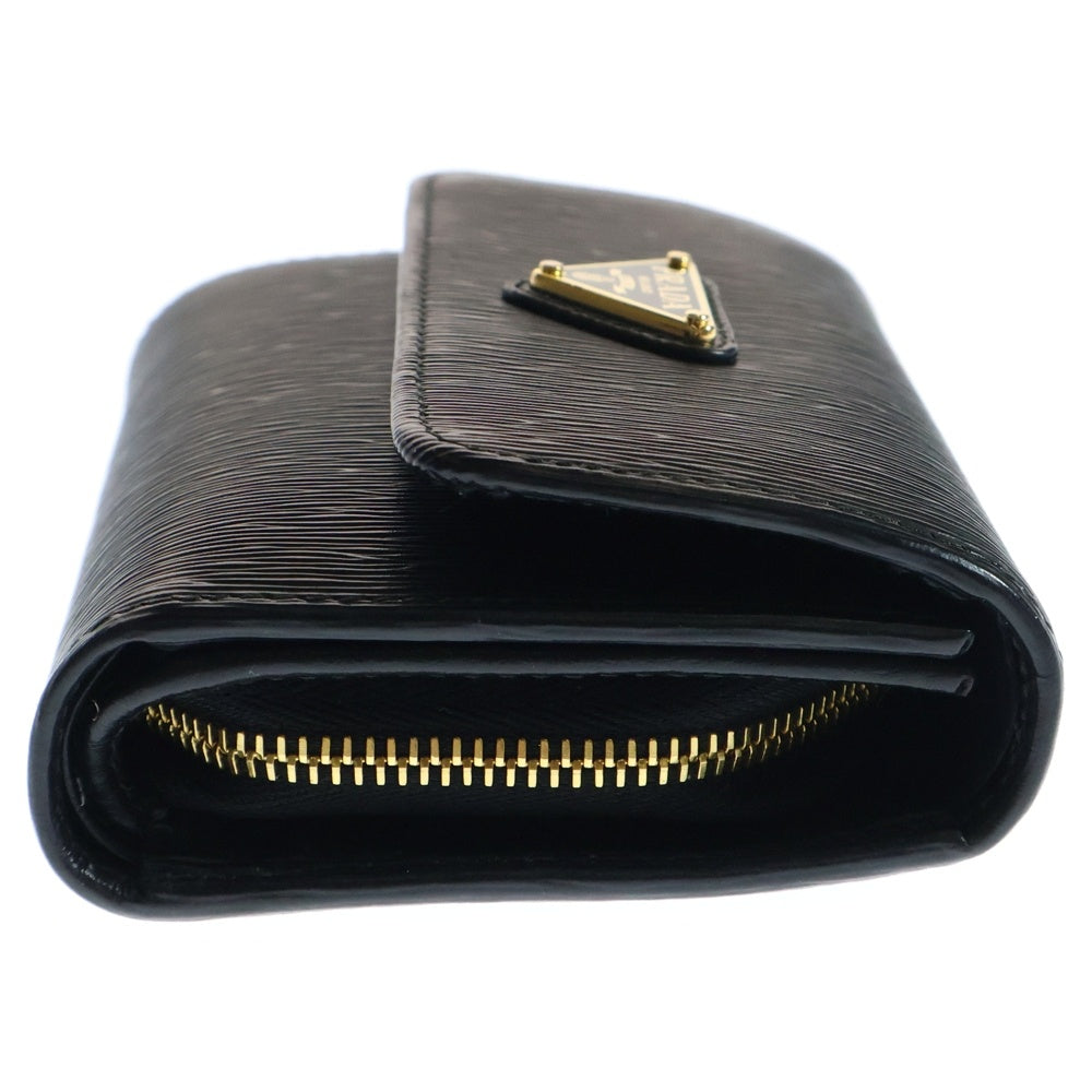 PRADA(プラダ) トライアングルロゴ サフィアーノレザー コンパクトウォレット 三つ折り財布 1MH025 ブラック