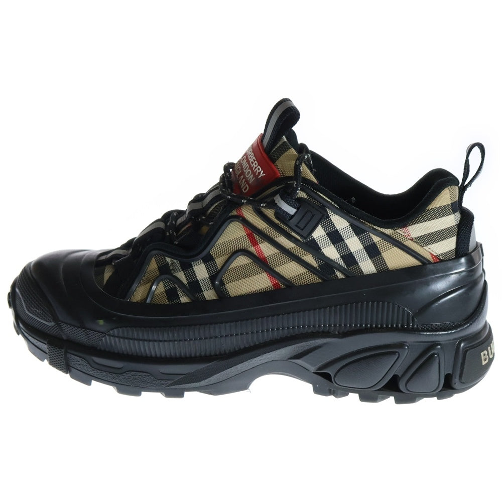 BURBERRY(バーバリー) ARTHUR CHECK SNEAKER アーサー チェック ローカット スニーカー ベージュ/ブラック 8056921