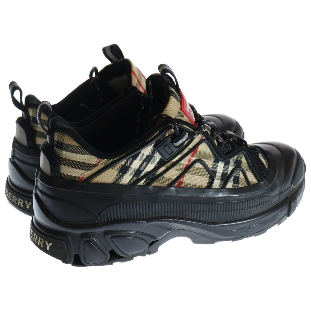 BURBERRY(バーバリー) ARTHUR CHECK SNEAKER アーサー チェック ローカット スニーカー ベージュ/ブラック 8056921