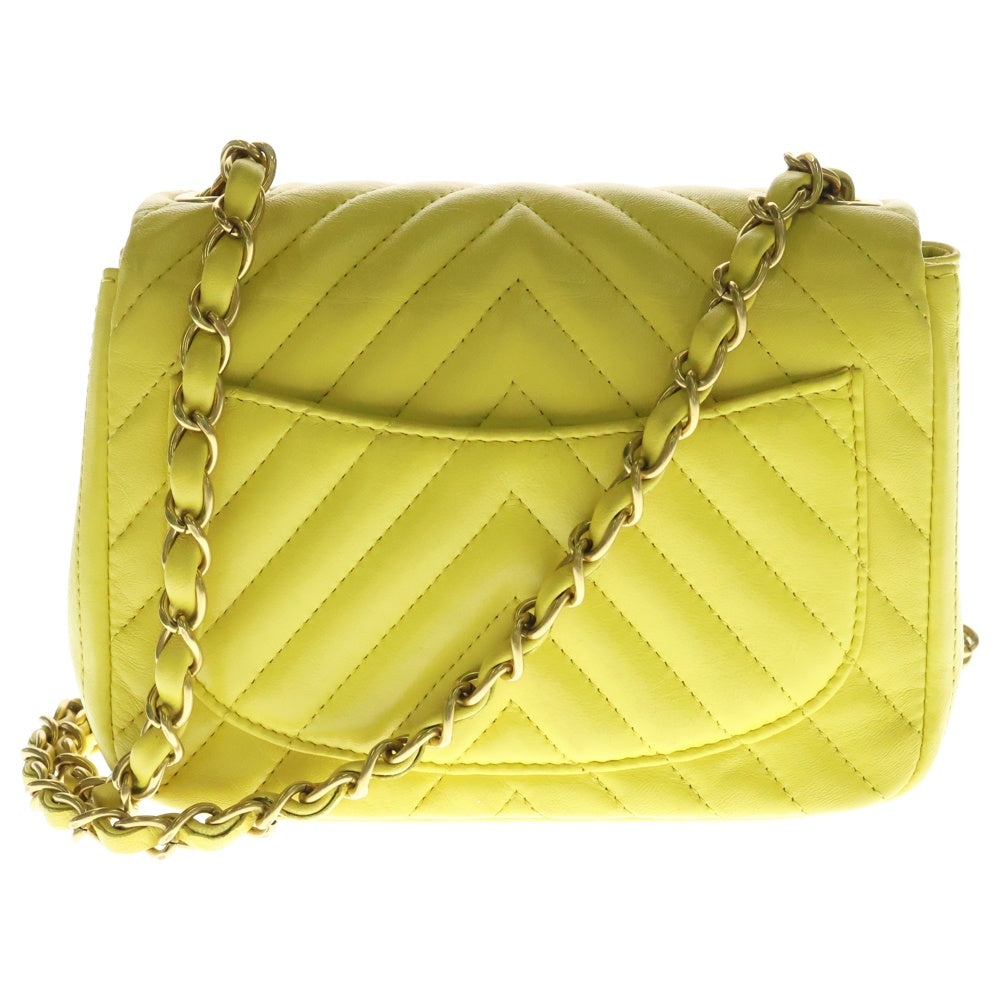 CHANEL(シャネル) 21番台 Vステッチ マトラッセ17 ショルダーバッグ イエロー レディース
