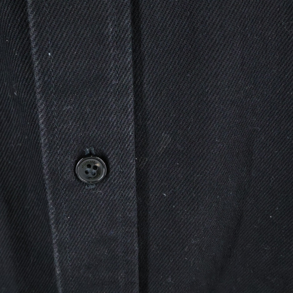 VETEMENTS(ヴェトモン) 19SS バック刺繍カットオフ ワークシャツ 半袖シャツ ブラック USS196060