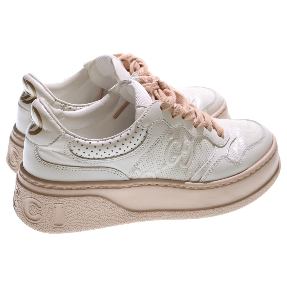 GUCCI(グッチ) GGエンボス プラットフォームソール ローカットスニーカー レディース ホワイト/ピンク 684911