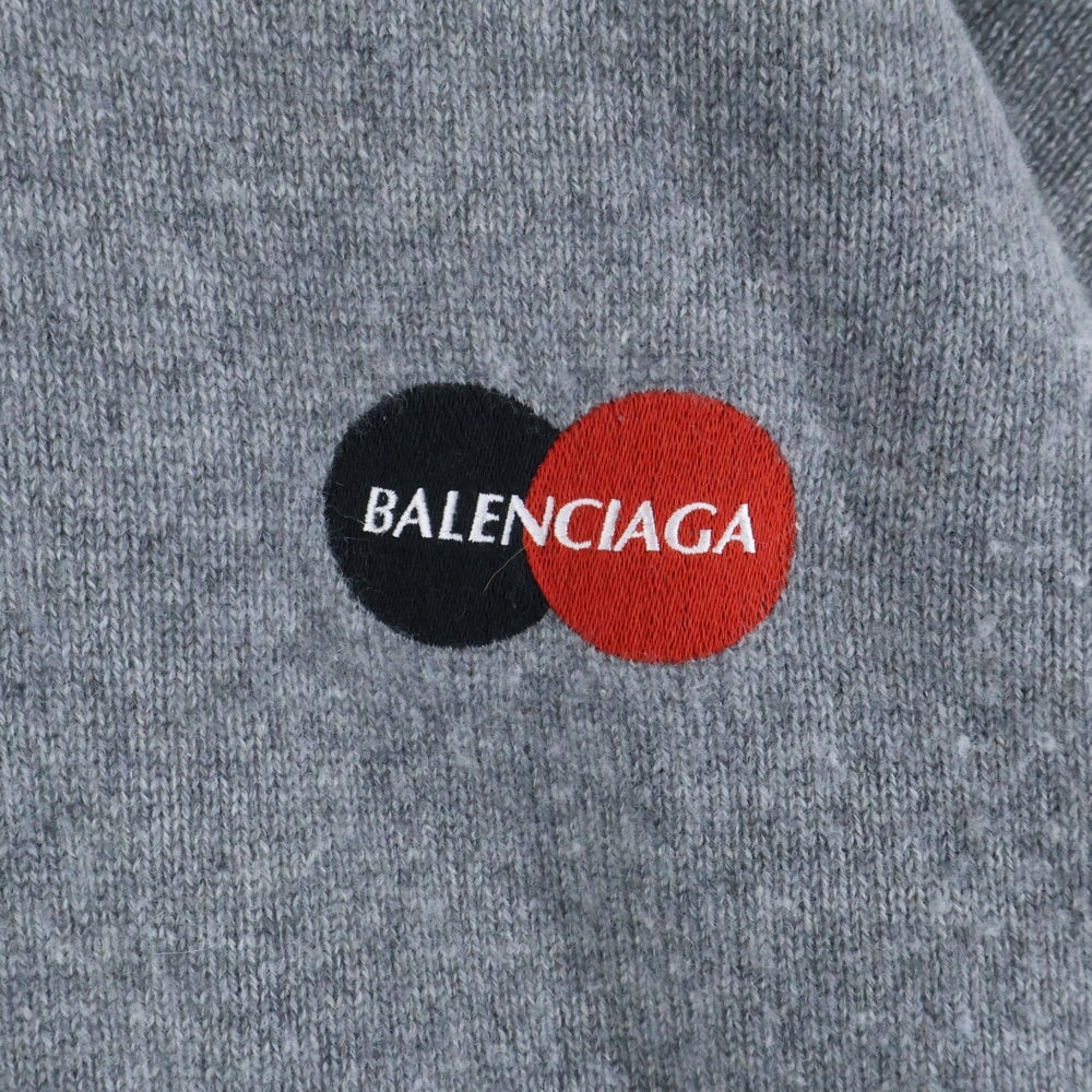 BALENCIAGA(バレンシアガ) 19AW ワンポイント刺繍 クルーネックニット セーター グレー 621031