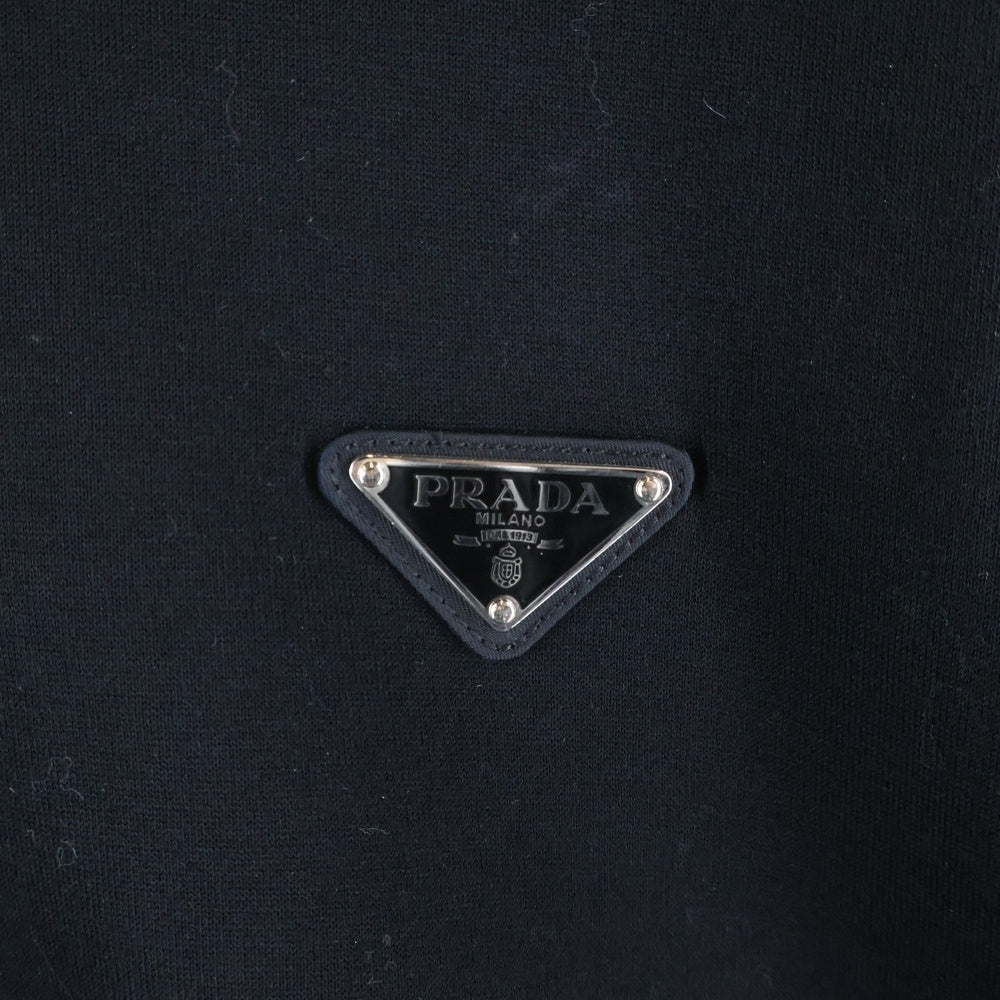 PRADA(プラダ) トライアングルロゴ クルーネック コットンスウェット長袖トレーナー ブラック UJL30A