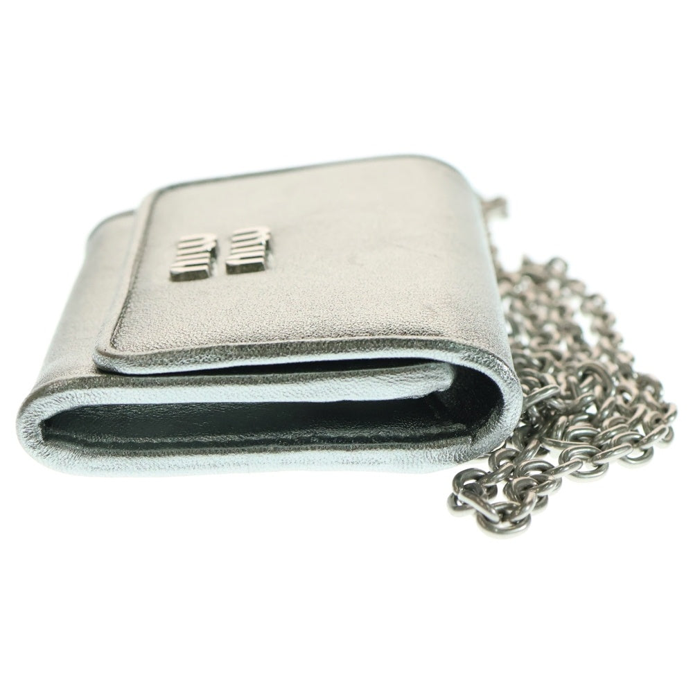 miumiu(ミュウミュウ) チェーン付き カードケース シルバー 5MRO30