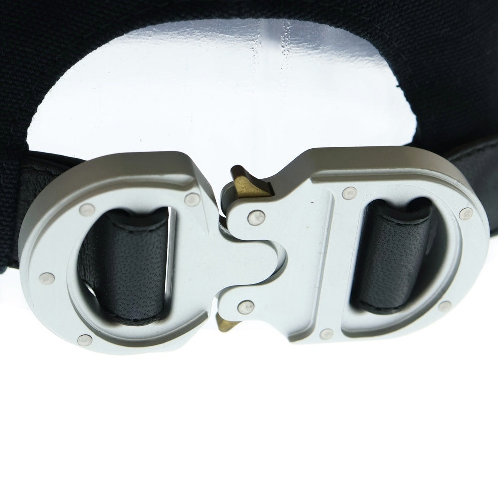 DIOR(ディオール) CDロゴバックル ベースボールキャップ 帽子 ネイビー 923C901A4511