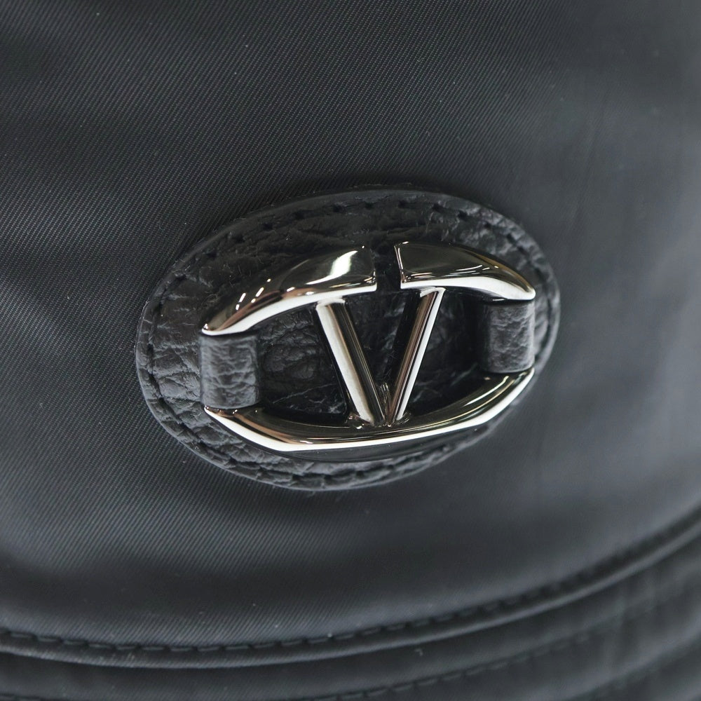 VALENTINO(ヴァレンティノ) ロゴ装飾 バケットハット 帽子 ブラック 5Y0HGA11ALH