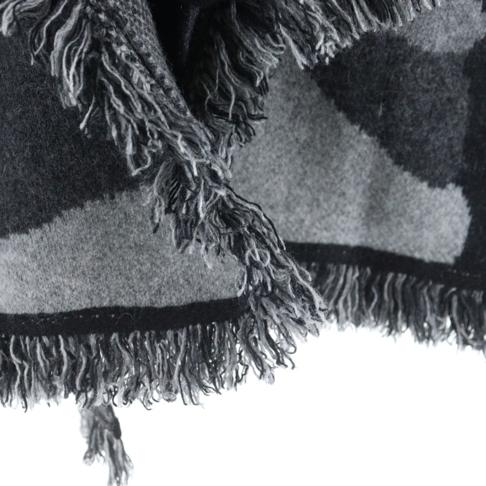 1 PIU 1 UGUALE 3(ウノピゥウノウグァーレトレ) FRINGE ROPE GOWN カモ柄 フリンジ ロープガウン ウールニット セーター グレー/ブラック MRK157 WCA022