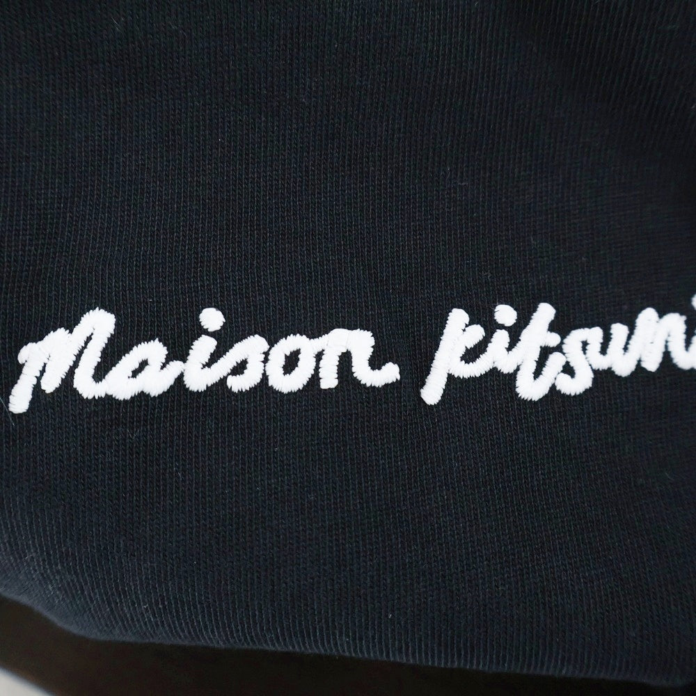 MAISON KITSUNE(メゾンキツネ) ロゴ刺繍 半袖Tシャツ カットソー ブラック OM00122KJ0119