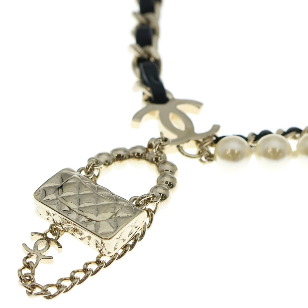 CHANEL(シャネル) ココマーク マトラッセバッグモチーフ フェイク