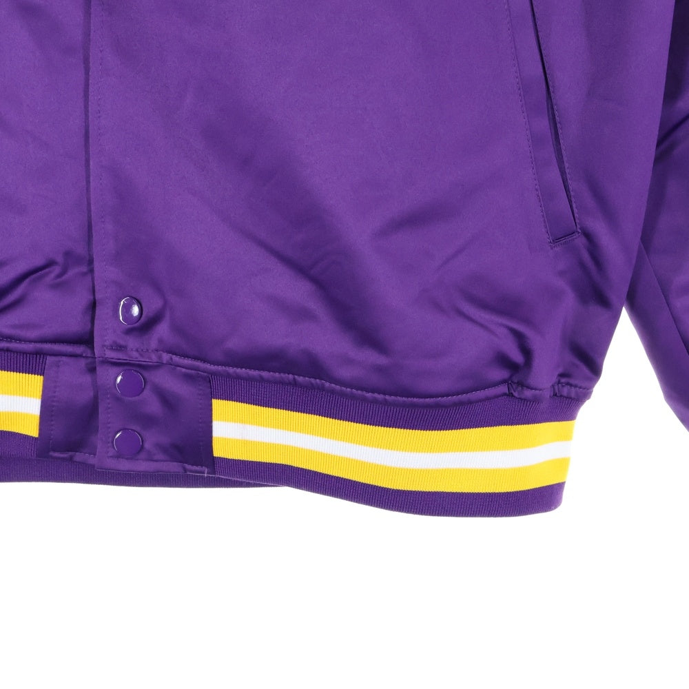 NBA(エヌビーエー) NBA LAKERS HEVYWEIGHT JACKET レイカーズ サテン スタジャン ジャケット パープル