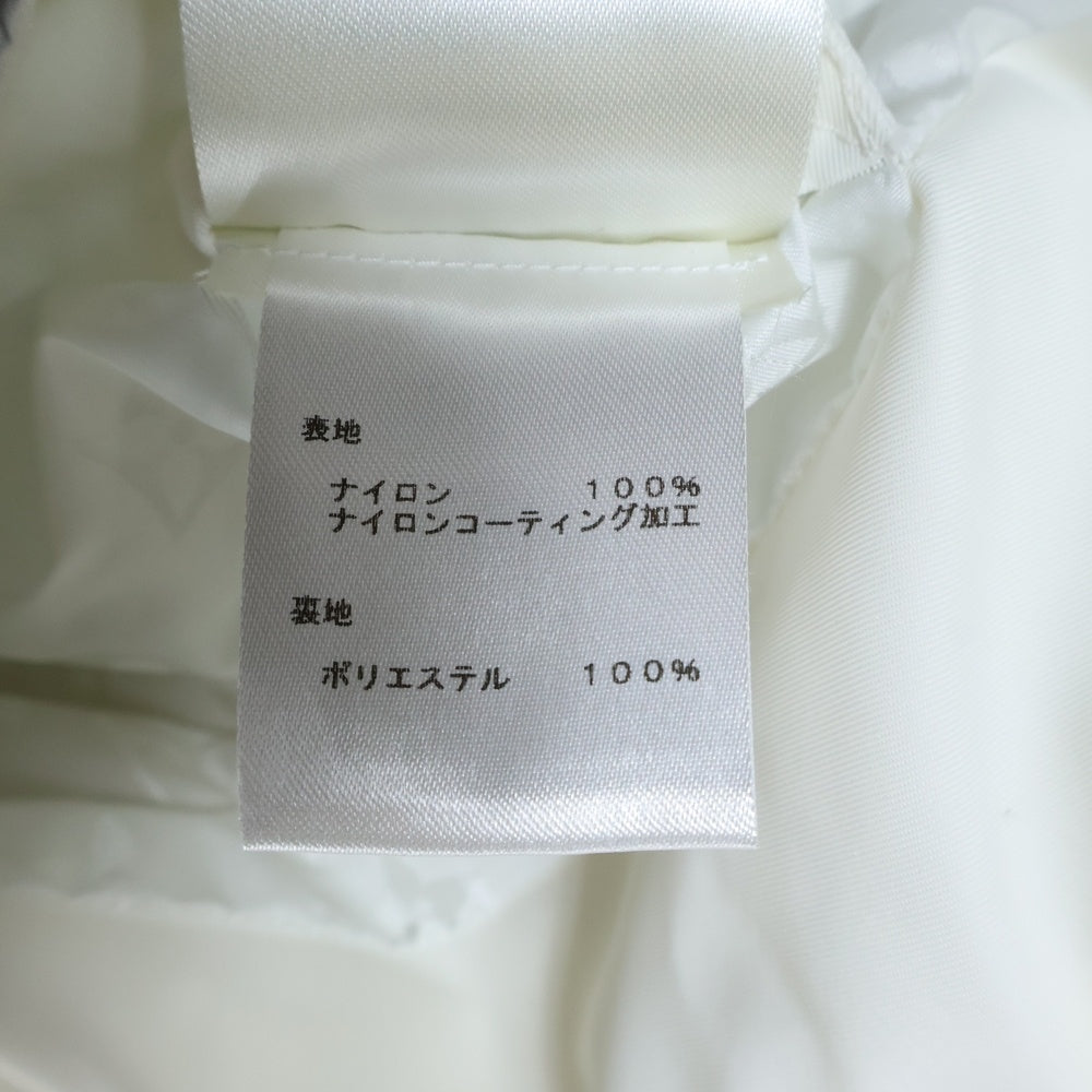 LOUIS VUITTON(ルイヴィトン) ロゴパッチ シグネチャー ウインドブレーカー ホワイト 1AHUGZ