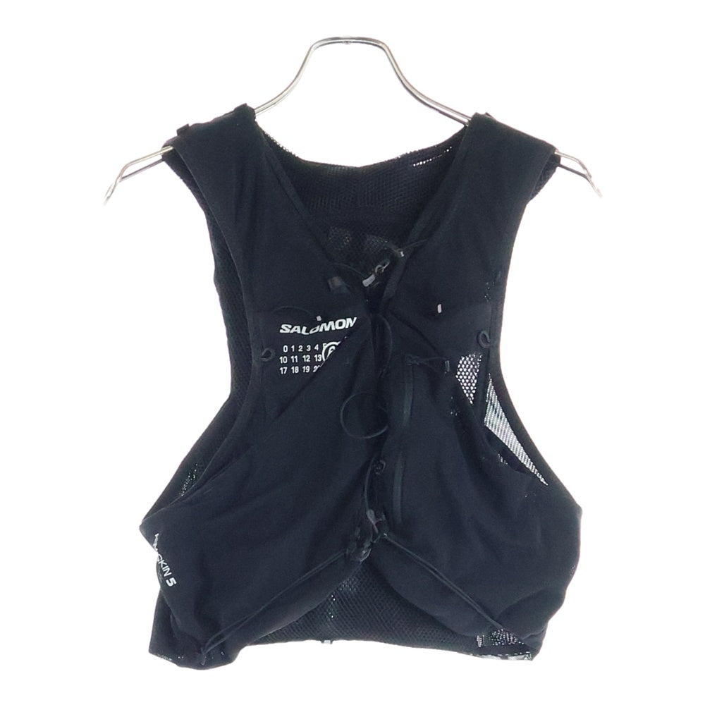 MM6 Maison Margiela(エムエムシックスメゾンマルジェラ) 23SS ×SALOMON サロモン ロゴプリント メッシュベスト ブラック S62FB0049