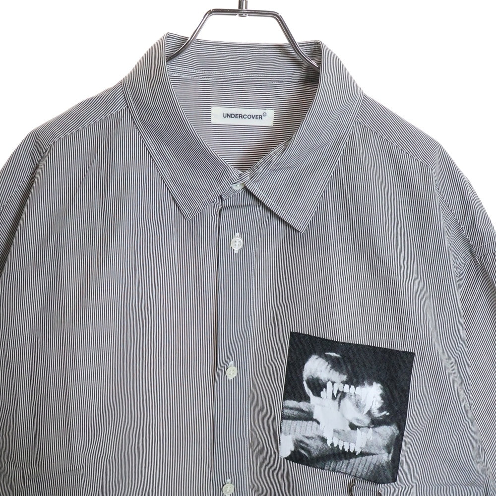 UNDERCOVER(アンダーカバー) 25SS ストライプランダムプリントパッチ半袖シャツ ブルー UP1E4407-2
