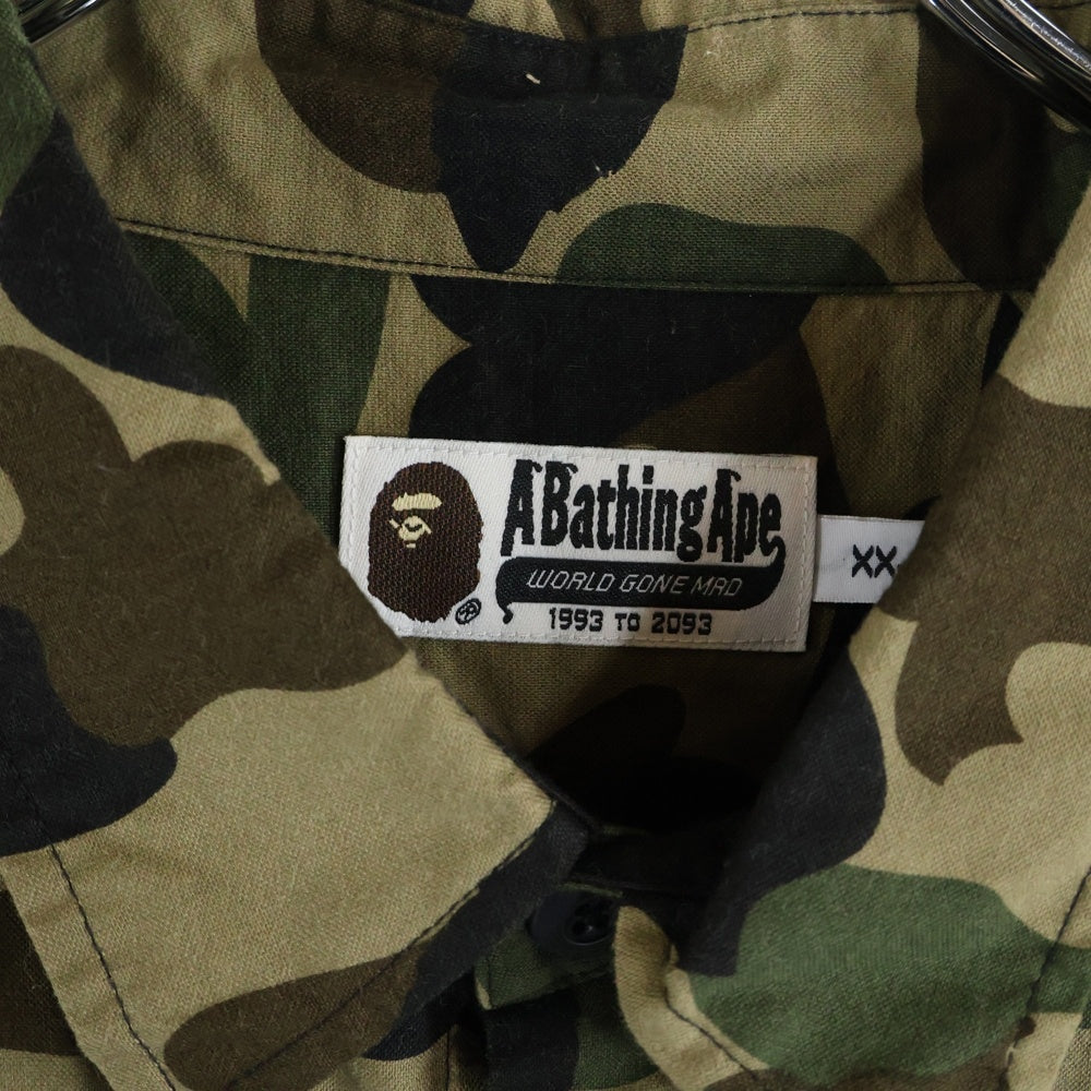 A BATHING APE(アベイシングエイプ) カモフラ総柄 ワッペン付き 半袖