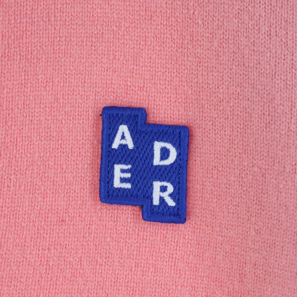 ADER ERROR(アーダーエラー) ロゴワッペン Vネックカーディガン ニット ピンク BO42FYKT0701PK