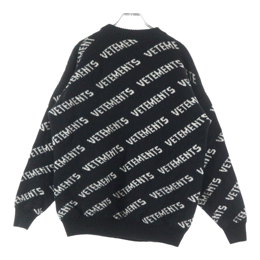 VETEMENTS(ヴェトモン) MONOGRAM KNITTED SWEATER モノグラム スウェット ロゴニット ブラック/ホワイト UA53KN300B
