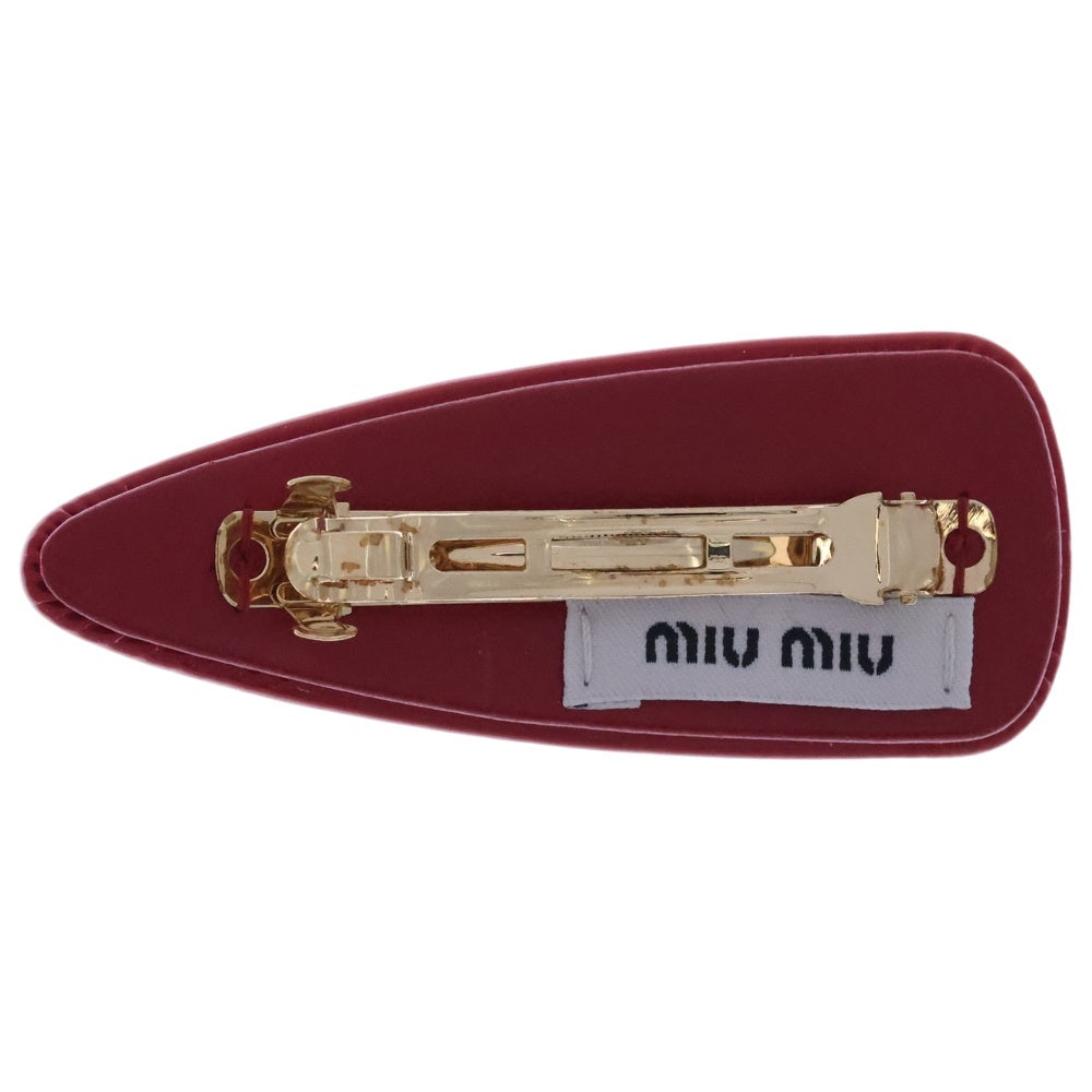 miumiu(ミュウミュウ) パテントレザー ヘアクリップ バレッタ レッド/ゴールド レディース