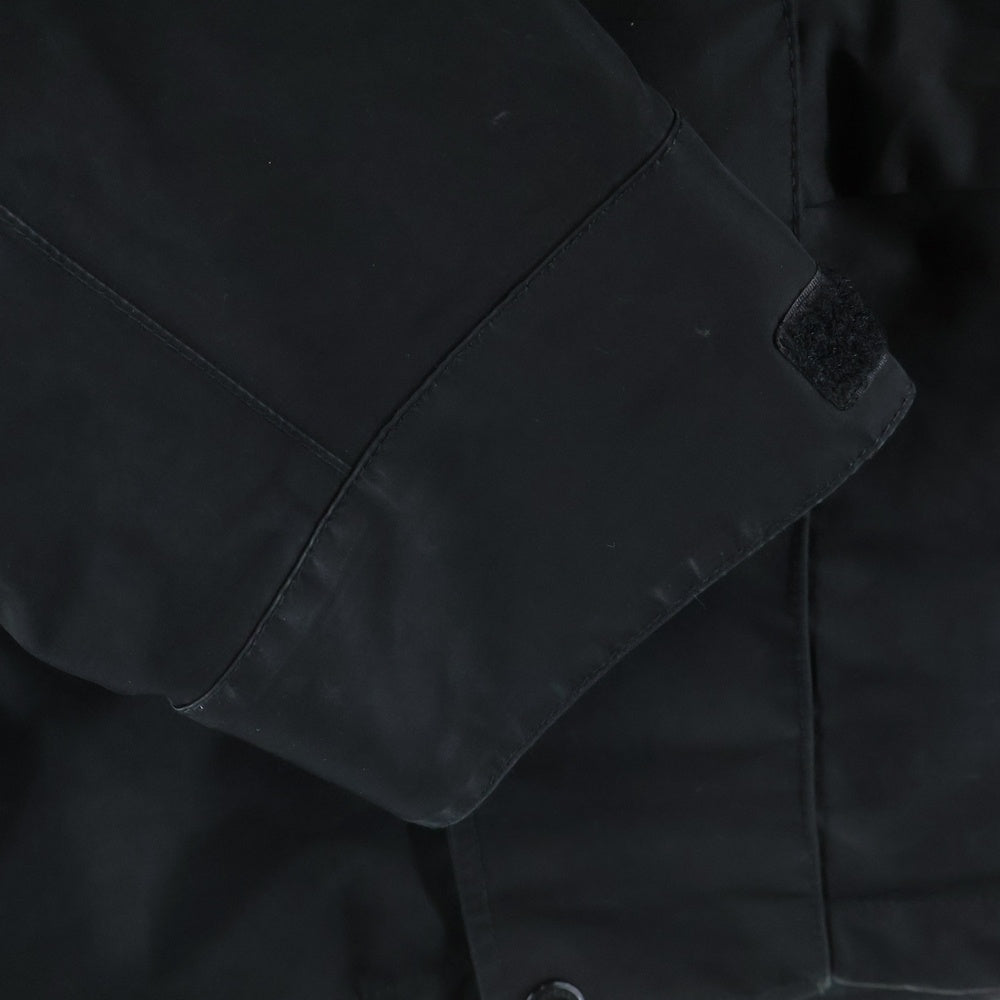 BURBERRY(バーバリー) x POP TRADING COMPANY ポップトレーディングカンパニー バックロゴ テクニカルナイロンジャケット ブラック 8061317