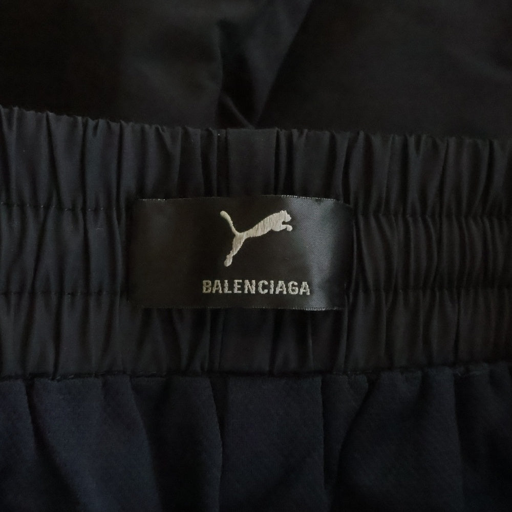 BALENCIAGA(バレンシアガ) 25AW × PUMA Large Tracksuit Pants プーマ ラージ トラックパンツ ブラック/レッド 850702 TPQ38