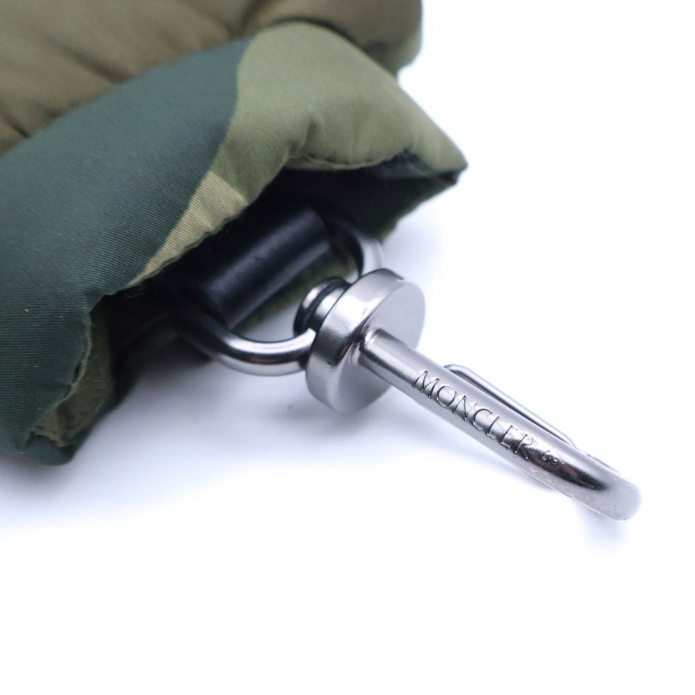 MONCLER(モンクレール) カモフラージュ柄 ダウンベスト型 キーリング キーチェーン グリーン K209A600002 M7727