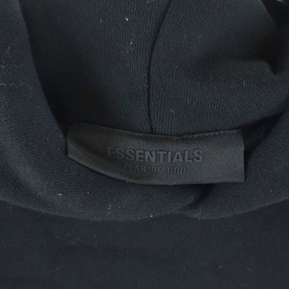FEAR OF GOD ESSENTIALS(フィアオブゴッド エッセンシャルズ) 24AW STATE LOGO SWEAT HOODIE ロゴ スウェット フーディー パーカー ブラック