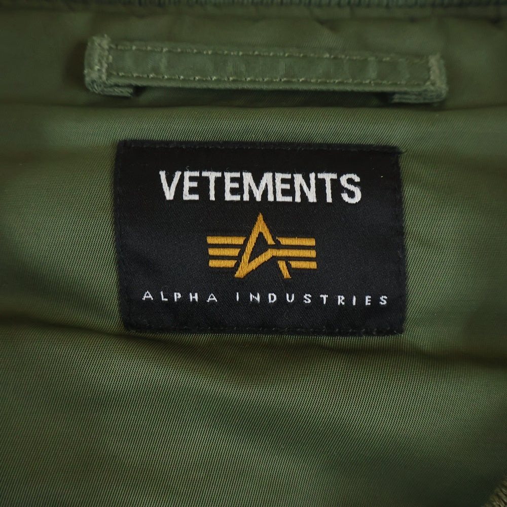 VETEMENTS(ヴェトモン) ×ALPHA 再構築リバーシブルオーバーサイズブルゾン カーキ WSS18JA25