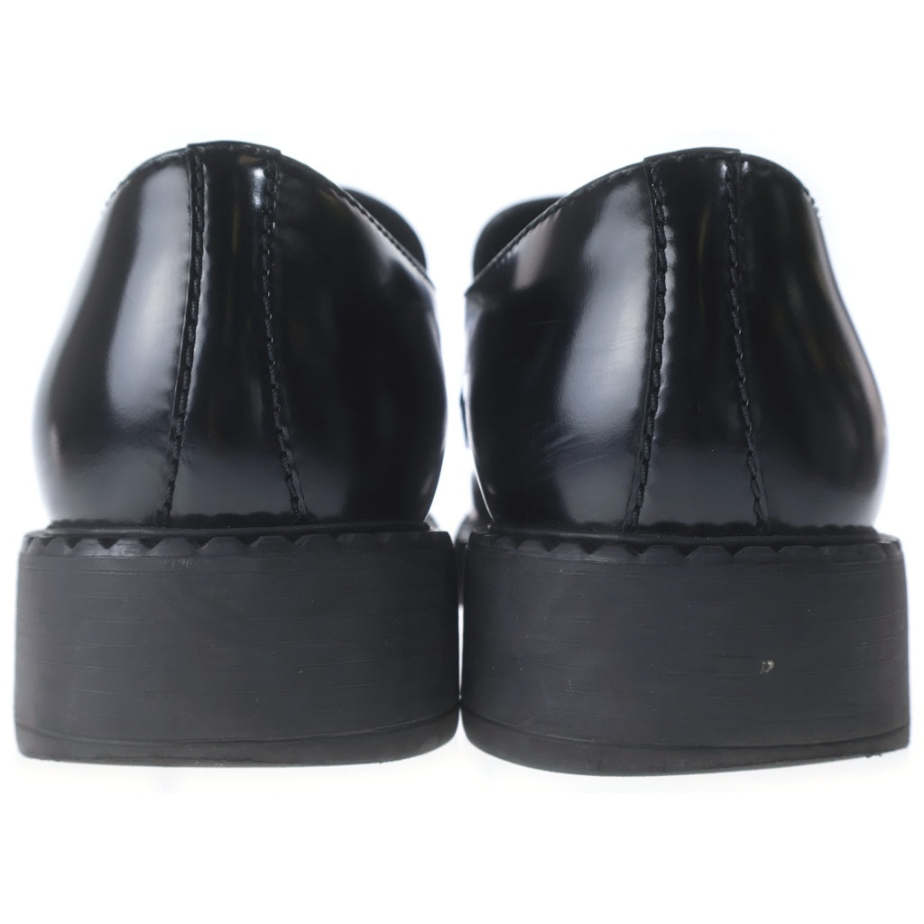 PRADA(プラダ) トライアングルロゴプレート ブラッシュドレザー PRADA(プラダ) トライアングルロゴプレート ブラッシュドレザー