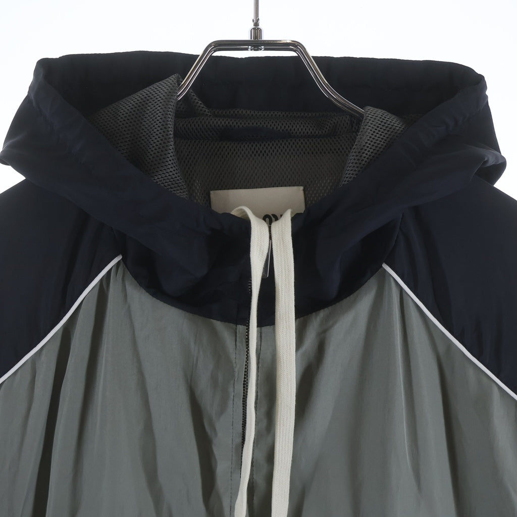 miumiu(ミュウミュウ) 25SS Technical Nylon Zip Up Jacket テクニカル ジップアップ ジャケット ブルゾン グレー/ブラック