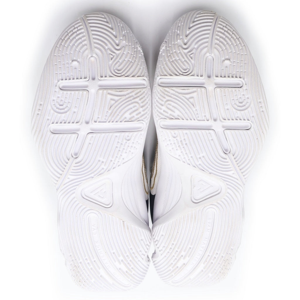 NIKE(ナイキ) ヤニス イモータリティー4GS メッシュローカットスニーカー ホワイト レディース US6.5Y/24.5cm FZ6734-100