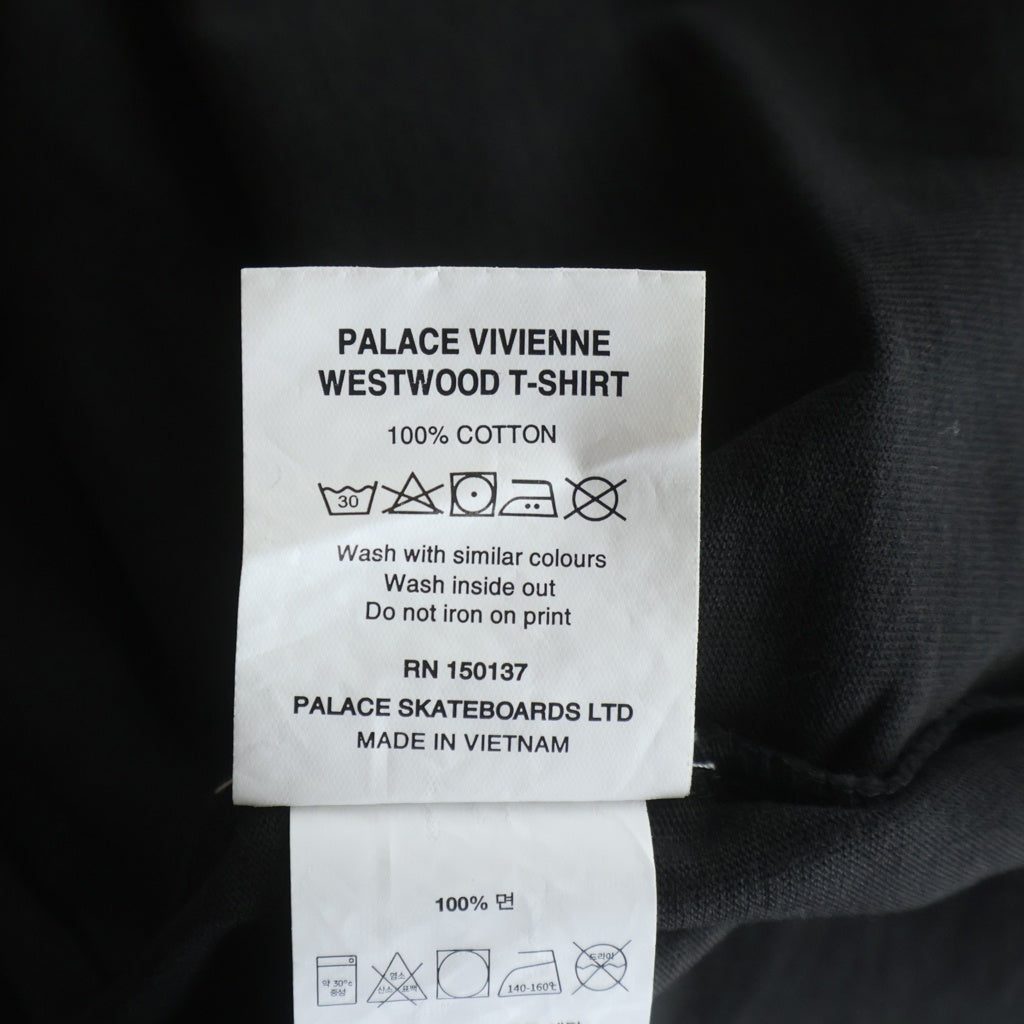 Palace Skateboards(パレススケートボーズ) ×VIVIENNE WESTWOOD T-SHIRT ヴィヴィアンウエストウッド 胸ロゴプリントクルーネック半袖カットソーTシャツ ブラック P26VWTS002