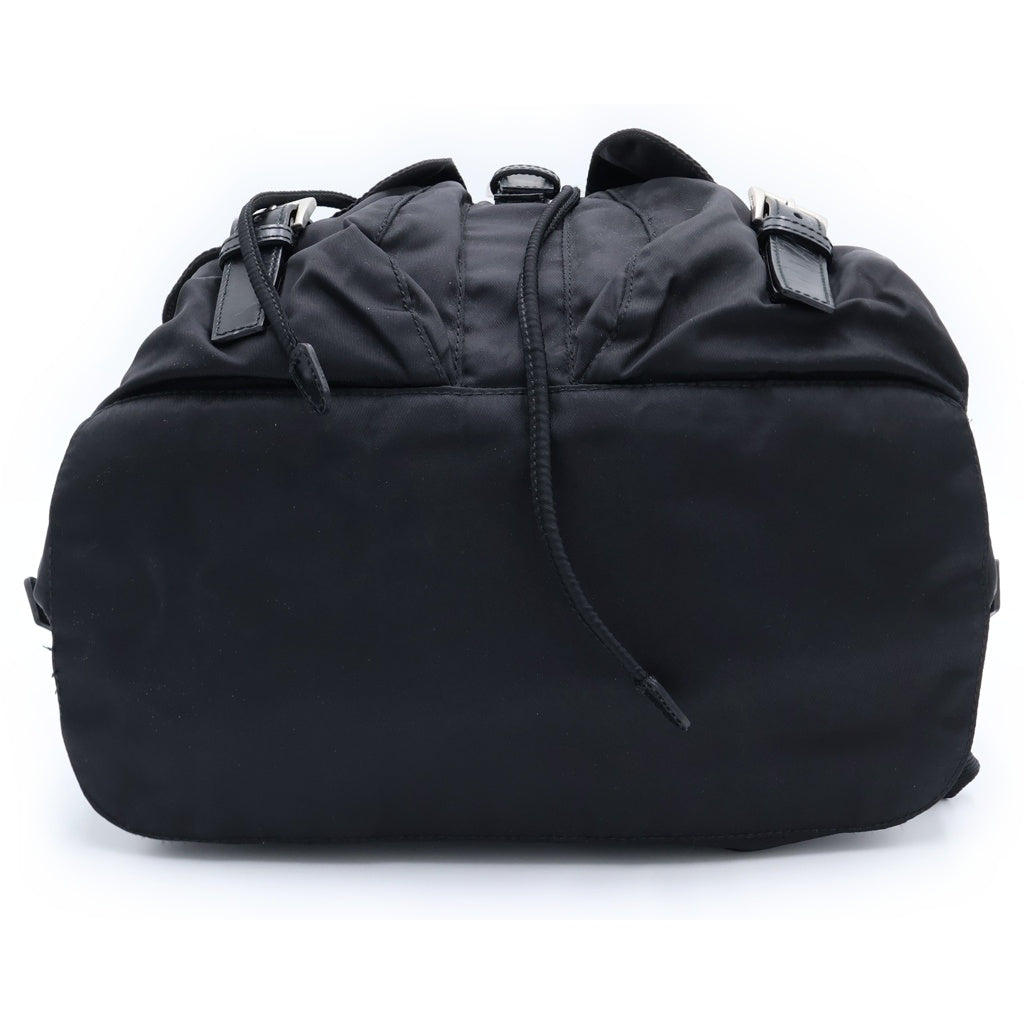 PRADA(プラダ) 三角プレート テスート バックパック リュックサック ブラック ナイロン SV金具 B2811
