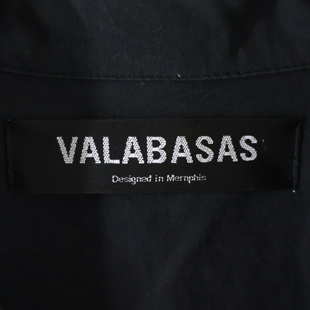 VALABASAS(ヴァラバサス) バック刺繍 ボタンアップ 半袖コットンジャケット ブラック
