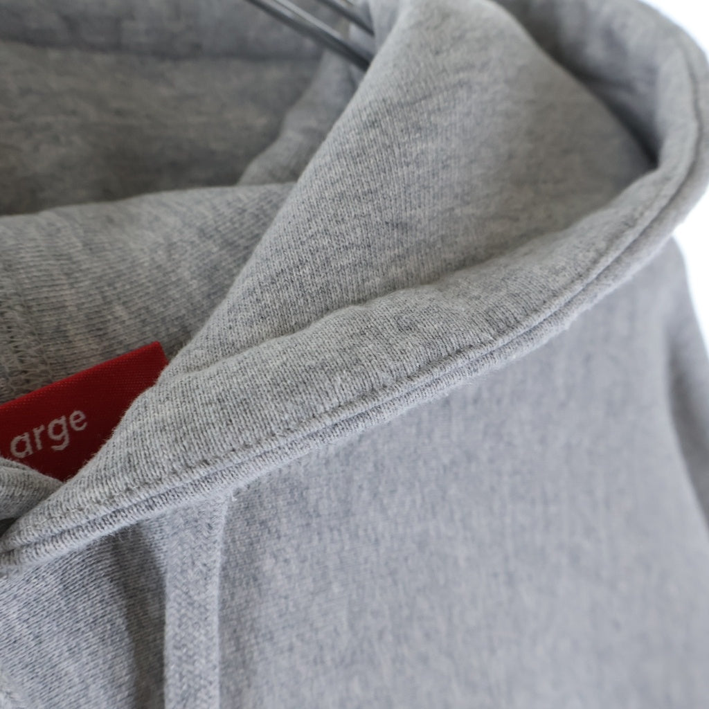 SUPREME(シュプリーム) 23AW Varsity Hooded Sweat shirt ヴァーシティープリント プルオーバースウェットパーカー グレー