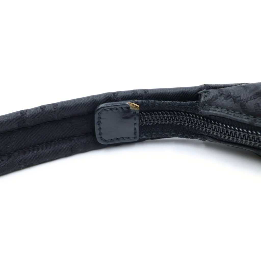 GUCCI(グッチ) GGナイロン ホーボー ショルダー バッグ ブラック 001 3386 001998 レディース