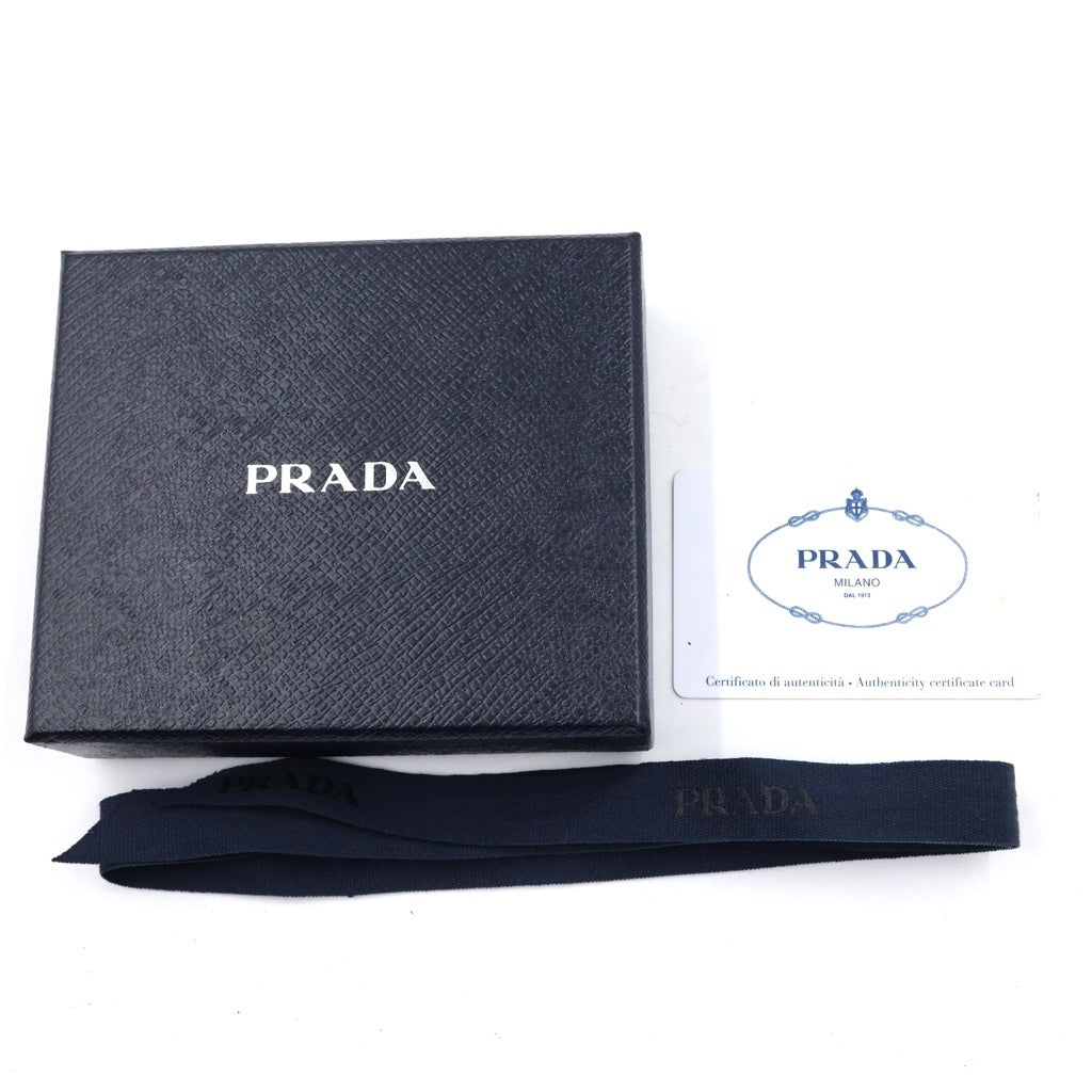 PRADA(プラダ) 二つ折り財布 三角プレート レザーコンパクトウォレット ブラック レディース